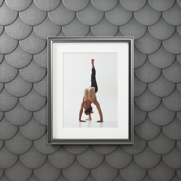 Spider Dancer - Fine Art Print (Passepartout Paper Frame)